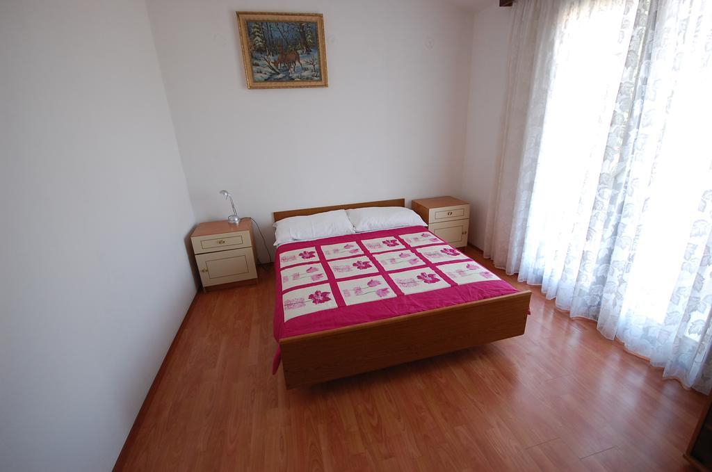 Apartments Dida By El-Pi Tours Njivice Kamer foto