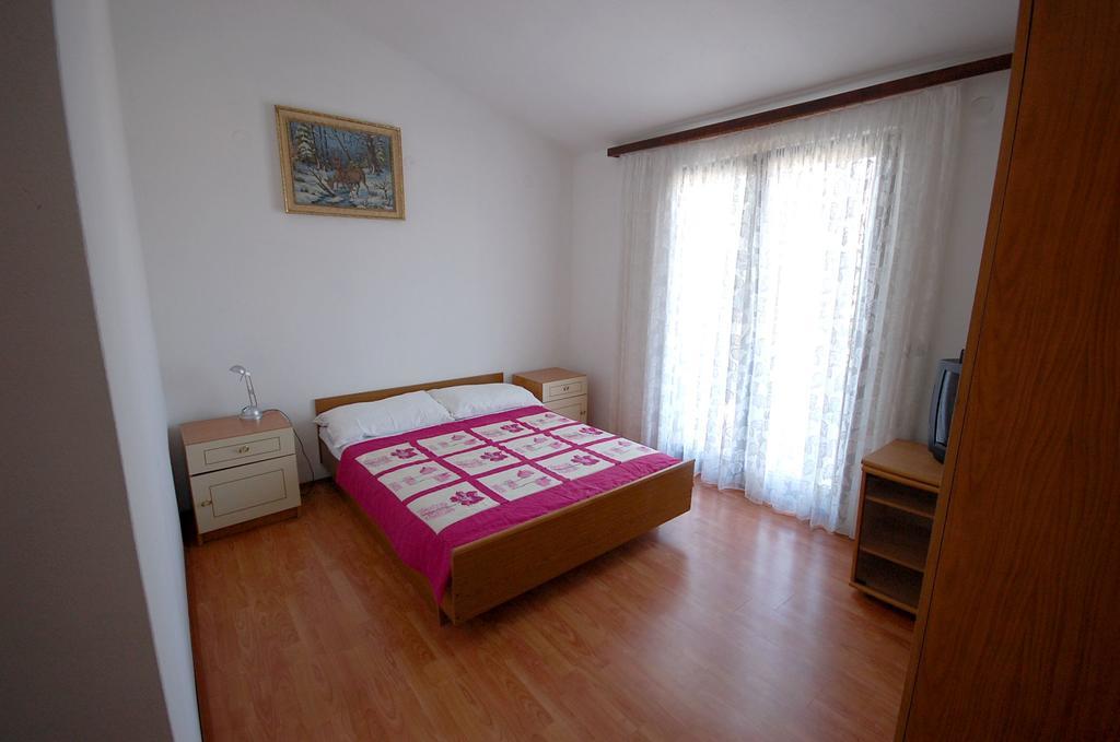 Apartments Dida By El-Pi Tours Njivice Kamer foto