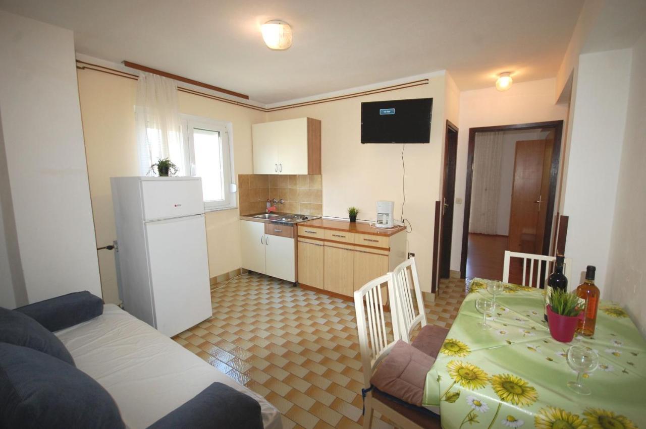 Apartments Dida By El-Pi Tours Njivice Buitenkant foto