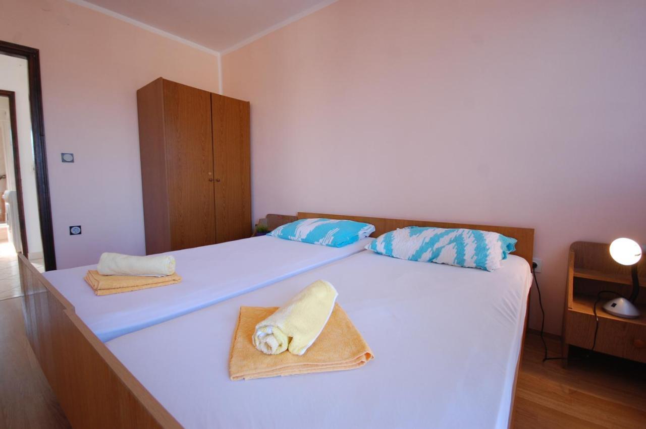 Apartments Dida By El-Pi Tours Njivice Buitenkant foto