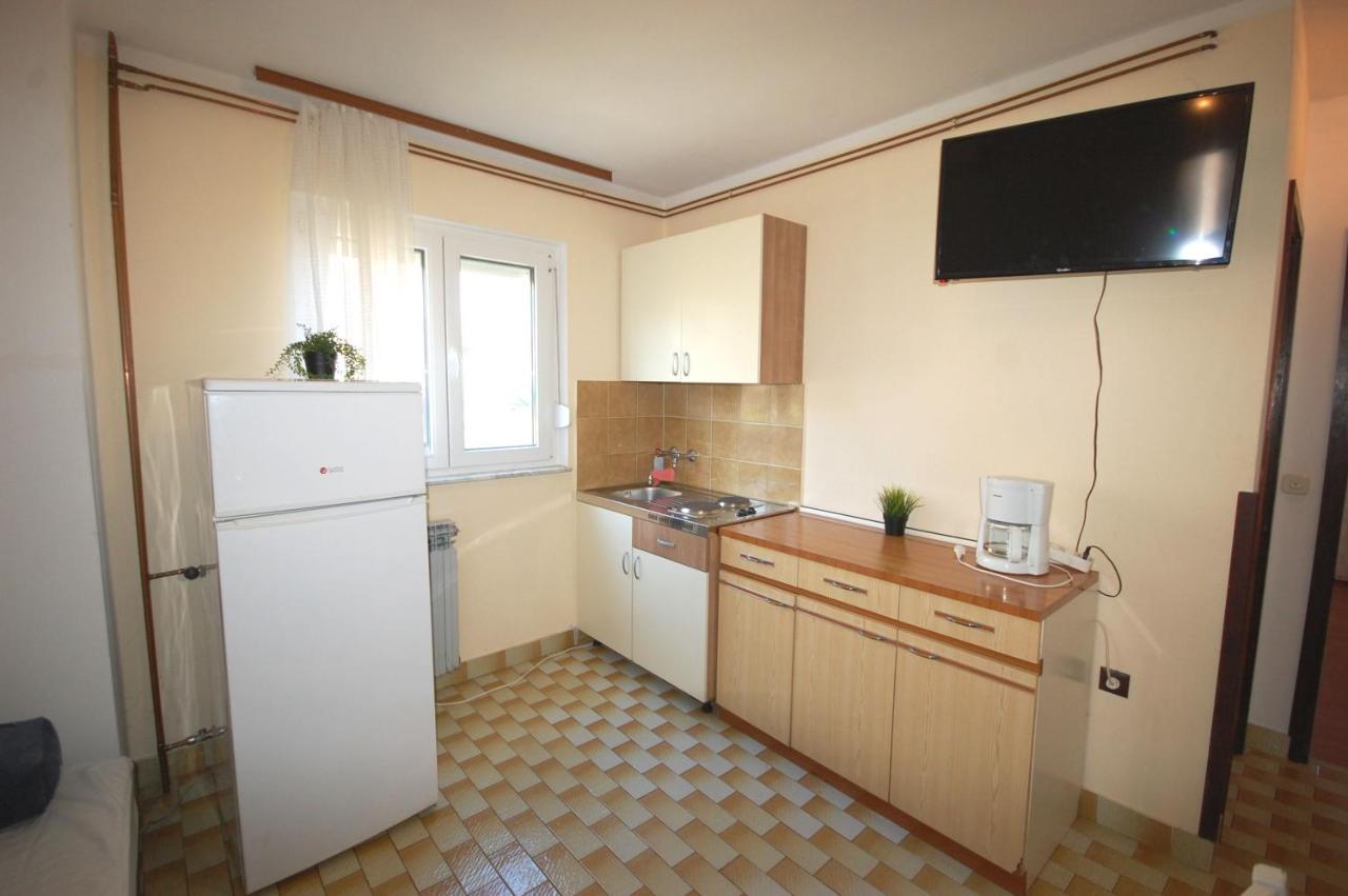 Apartments Dida By El-Pi Tours Njivice Buitenkant foto